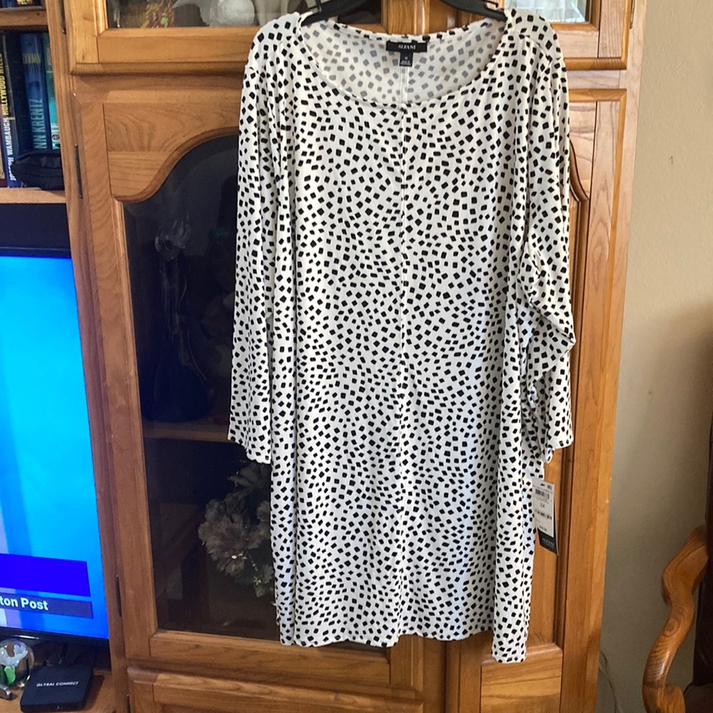 3 x Alfani NWT top